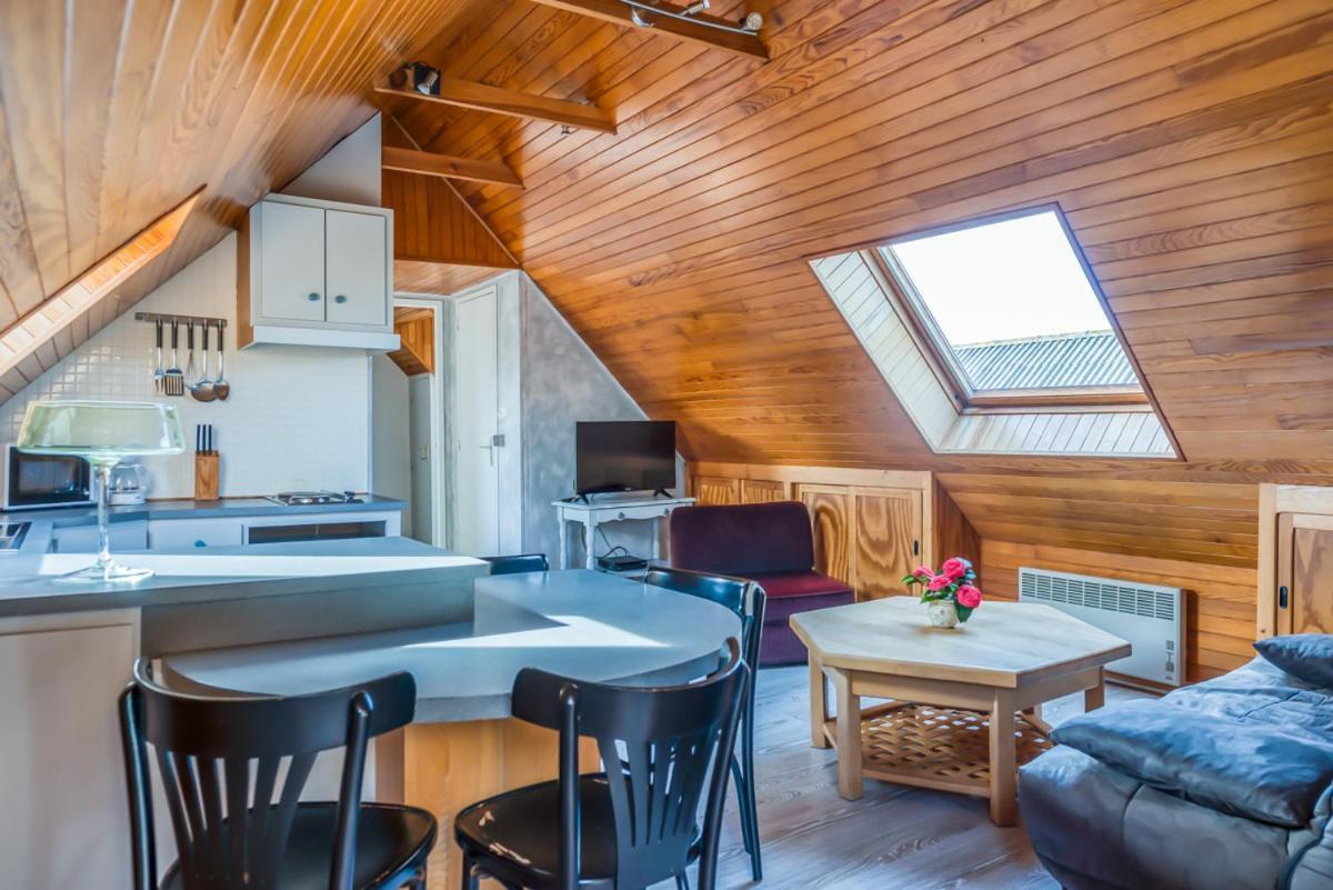 Le Puits De Jeanne Hotel Plouégat-Moysan Buitenkant foto