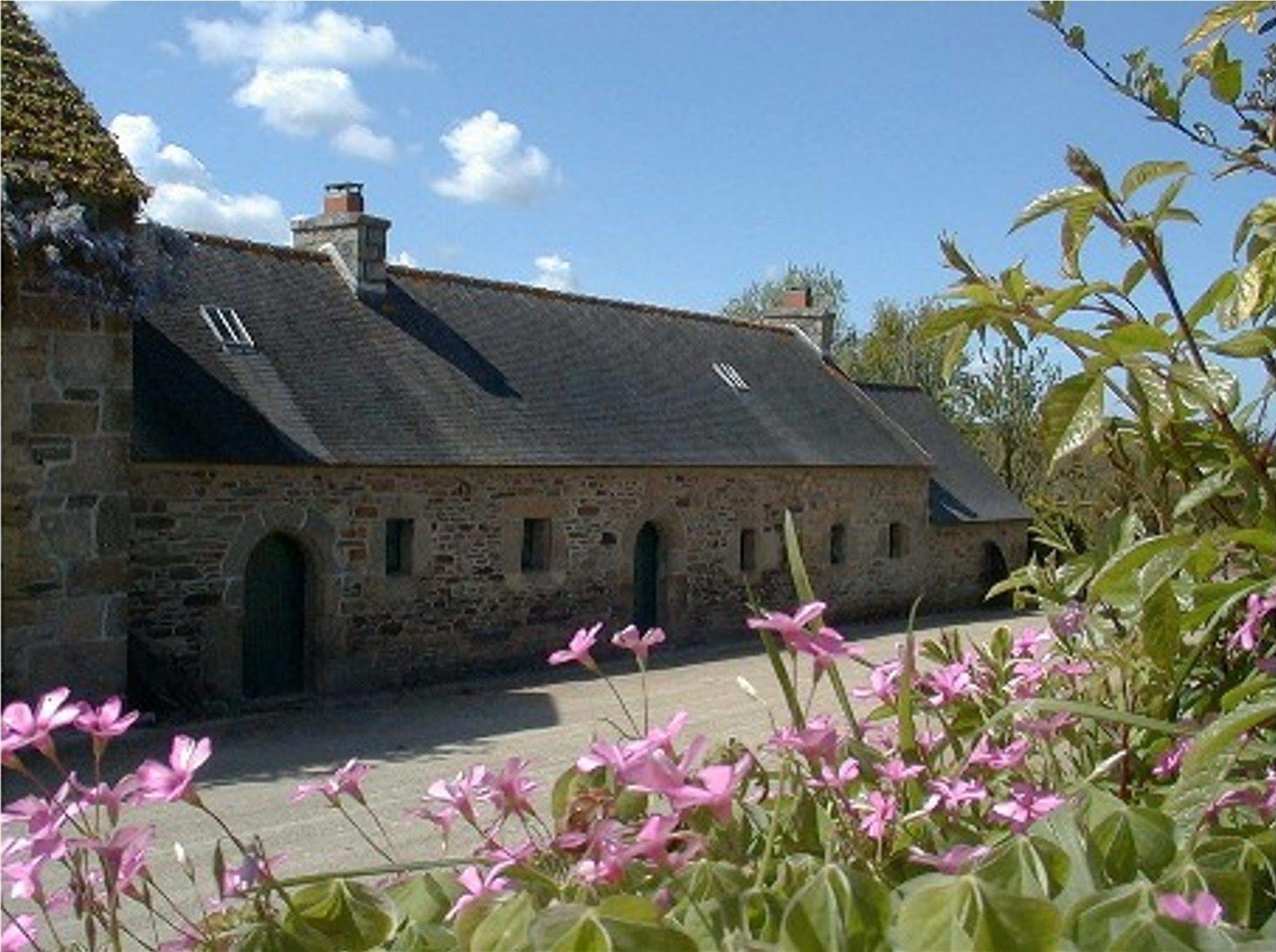 Le Puits De Jeanne Hotel Plouégat-Moysan Buitenkant foto
